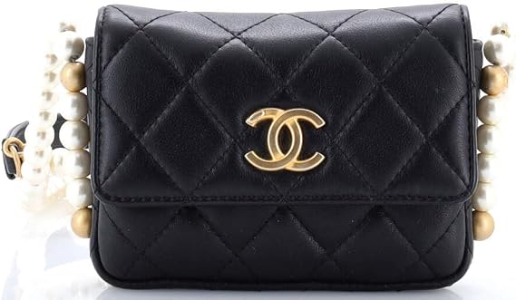 Pre-Loved About Pearls Flap Card Holder with Chain Quilted Calfskin, Black