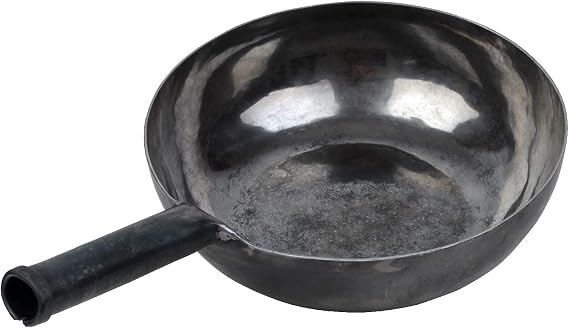 ZhenSanHuan Chinese HandHammered Iron Woks and Stir Fry Pans, Non-stick, No Coating, Induction Suitable,,A bite of China (28CM)