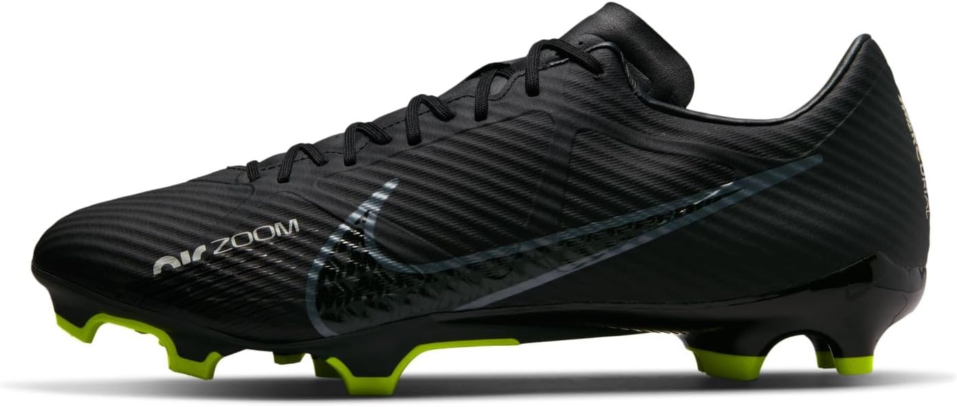 NIKE Men's Sneaker