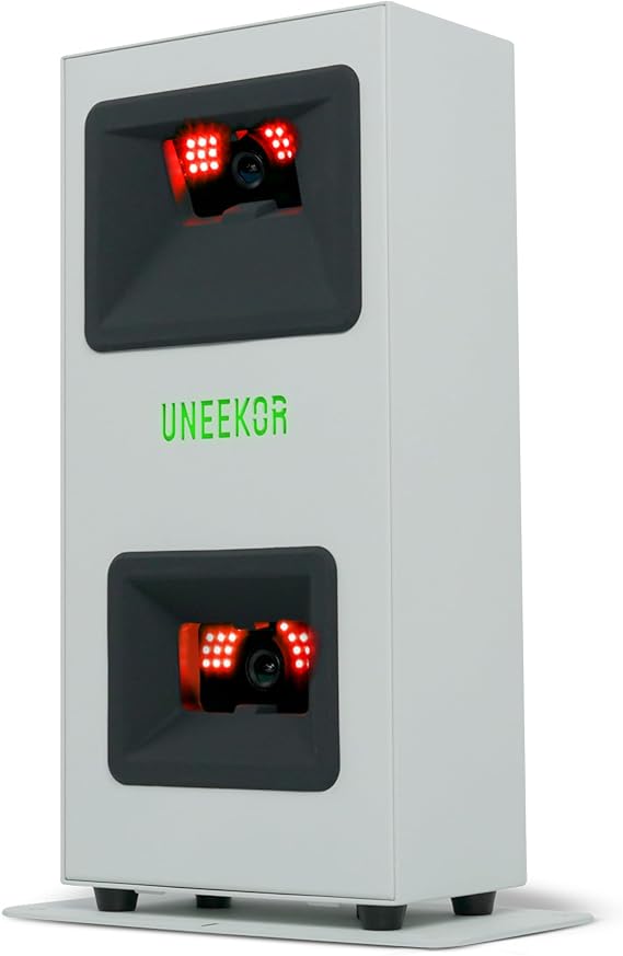 Uneekor EYE MINI CORE Golf Launch Monitor & Simulator, 15 Ball Data Points, Near-Zero Latency, Works with GSPro, TGC19 & E6