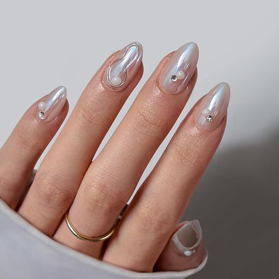 BTArtbox Press On Nails, Short Almond White Fake Nails, 32Pcs Full Kit