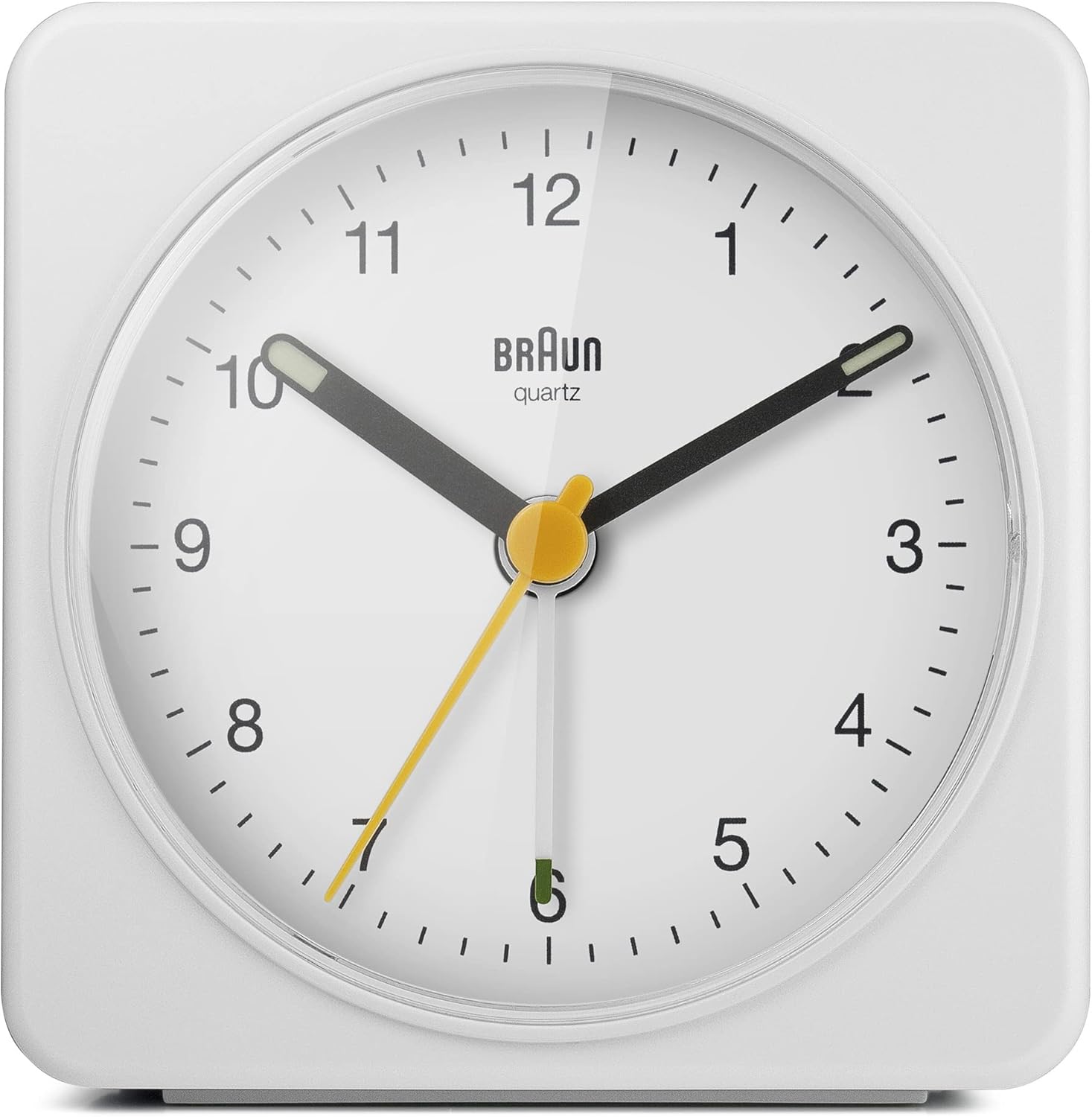 Braun Klasik analog çalar saat, erteleme ve ışık, sessiz kuvars süpürme hareketi, Crescendo bip alarmı, beyaz model, BC03W.