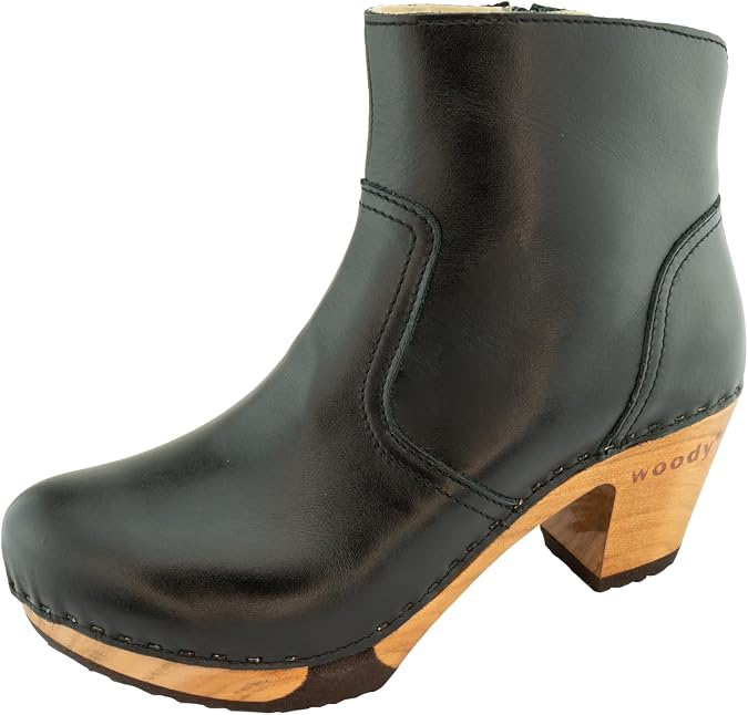 Woody womens Classic Boots