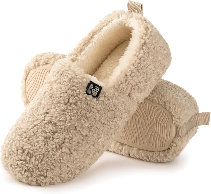 RockDove Women's Faux Shearling Closed Back Slipper