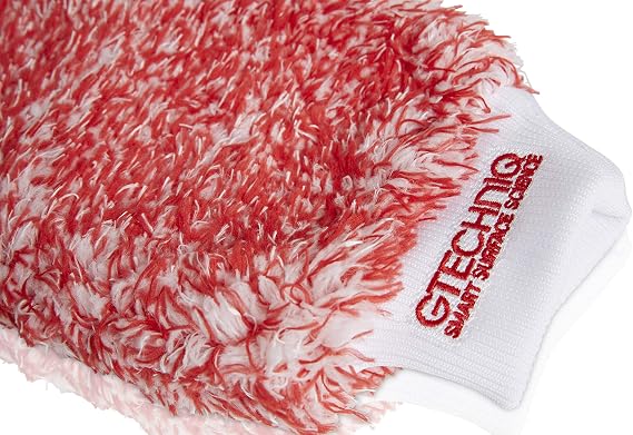 Gtechniq WM2 Microfiber Wash Mitt | Advanced Car Care Solution, Ultra Low Friction Washcloth Enhances Protection & Shine, Easy to Apply and Long-Lasting Results
