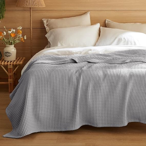 Bedsure Lightweight 100% Cotton Waffle Blanket, King, Grey